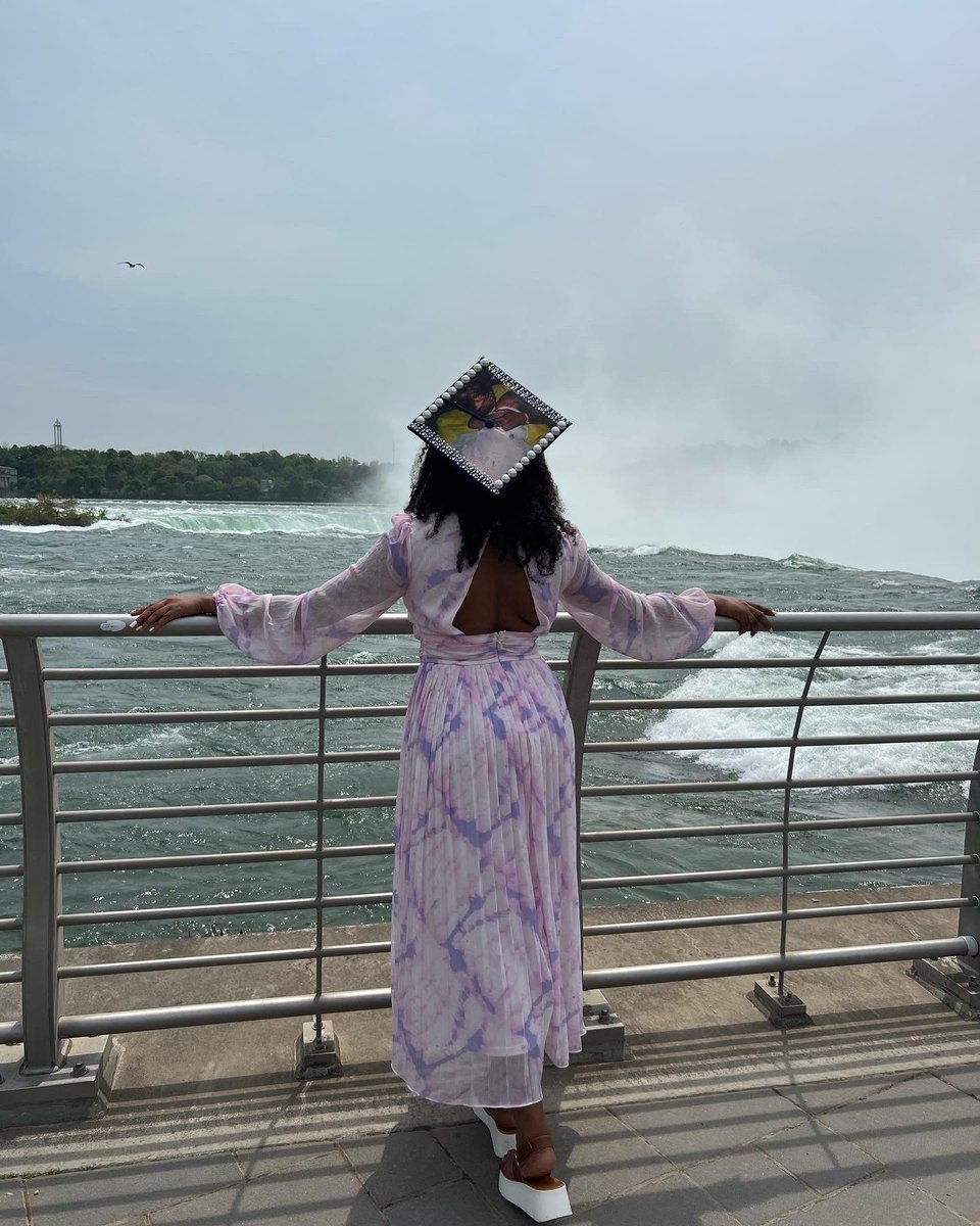 firstbook1's tweet photo. Literally Been a Week
#fdugrad #fdugraduate #fdugraduation #fdugrads
#graduation #graduate #classof2022 #alumni #alumna #fdualumni #fdualum https://t.co/6y8BHqYg2p