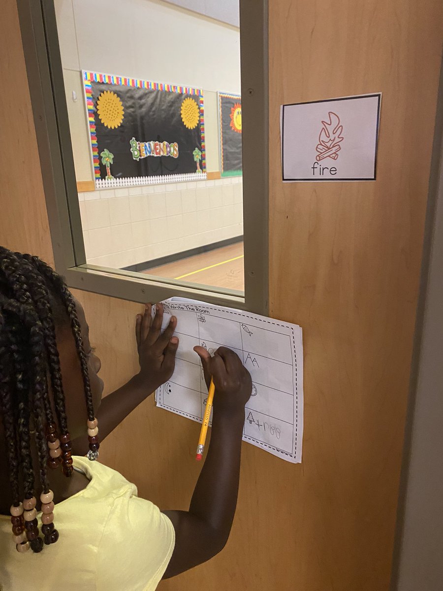 bmaracalin3's tweet photo. Camping and learning!!! #camplearnedalot #Kindergarten #endoftheyear https://t.co/b0otkhl9dX