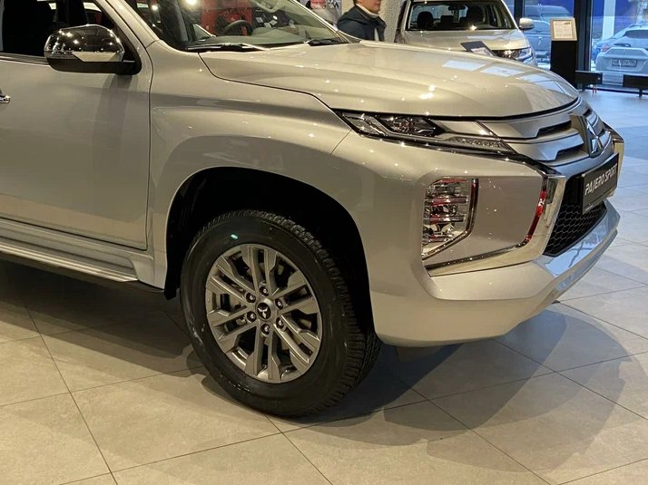 potapcomarov's tweet image. Сегодня новую машину купил!