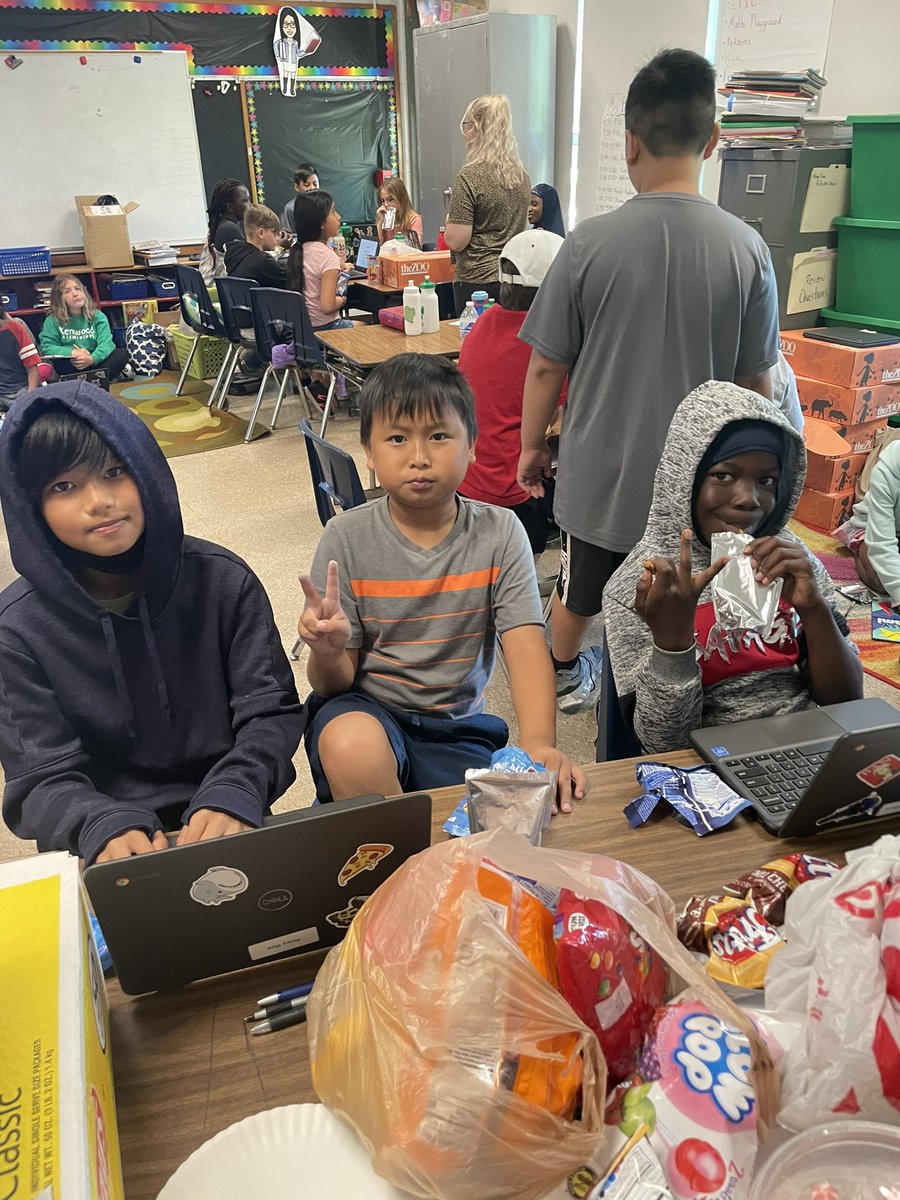Mallory Jackson (@mallory_j23) on Twitter photo 3rd and 4th grade Meet and Greet was a success. This year’s 4th graders did a wonderful job with their presentations about 4th grade. It was so great to meet our incoming 4th graders! <a href="/lexiadams3rd/">Lexi Adams</a> <a href="/3rdGradeKubs/">Kenwood’s Thriving Third Grade</a> @JillHandleyKES <a href="/KenwoodElementa/">Kenwood Elementary</a> #kubway 3rd and 4th grade Meet and Greet was a success. This year’s 4th graders did a wonderful job with their presentations about 4th grade. It was so great to meet our incoming 4th graders! <a href="/lexiadams3rd/">Lexi Adams</a> <a href="/3rdGradeKubs/">Kenwood’s Thriving Third Grade</a> @JillHandleyKES <a href="/KenwoodElementa/">Kenwood Elementary</a> #kubway