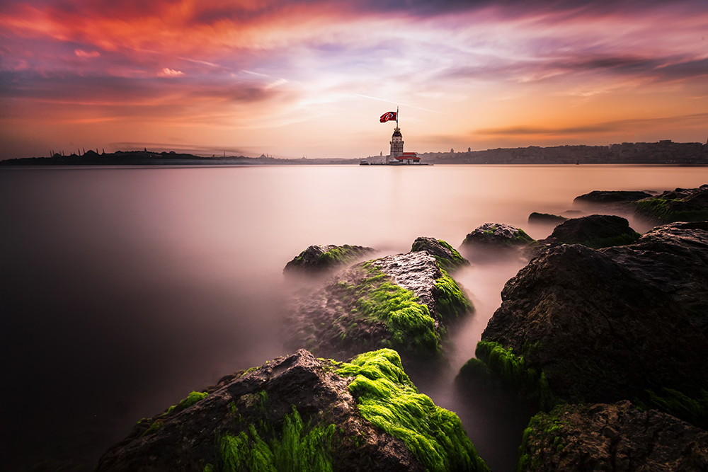 SametGler12's tweet photo. @AI_Aliens An aesthetic structure, Maiden's Tower was photographed with the long exposure technique.
0.1 Eth
https://t.co/QuSu5FE5EN

#NFTCommunity #nftcollector #nftart #nftart #NFTProject #NFTartists https://t.co/Fx0MpdkvRP