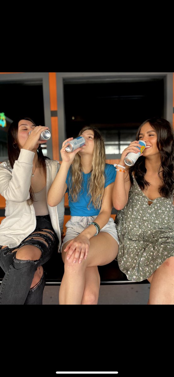 149BG's tweet photo. 149 is now serving @highnoonsunsips ☀️ ☀️☀️

Come out tonight and be one of the first to enjoy a high noon @149BG! 

#149bg #bgsu #highnoon https://t.co/vslMEobGj6