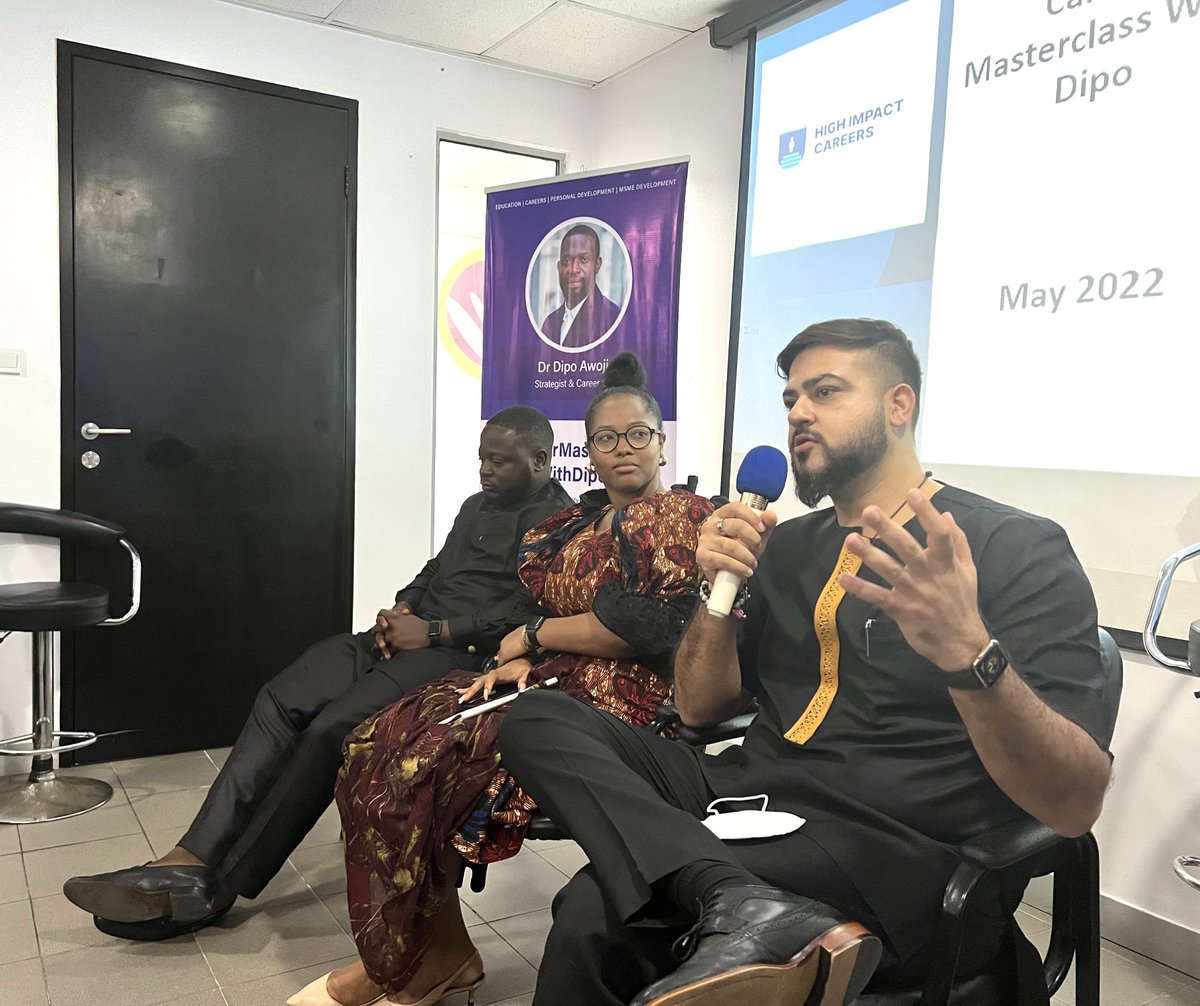OgbeniDipo's tweet photo. Thank you @jomamit_, Ireayo, and @RaoulSaw 👏🏽👏🏽👏🏽👏🏽👏🏽 #CareerMasterclassWithDipo https://t.co/Au01uPPHfF