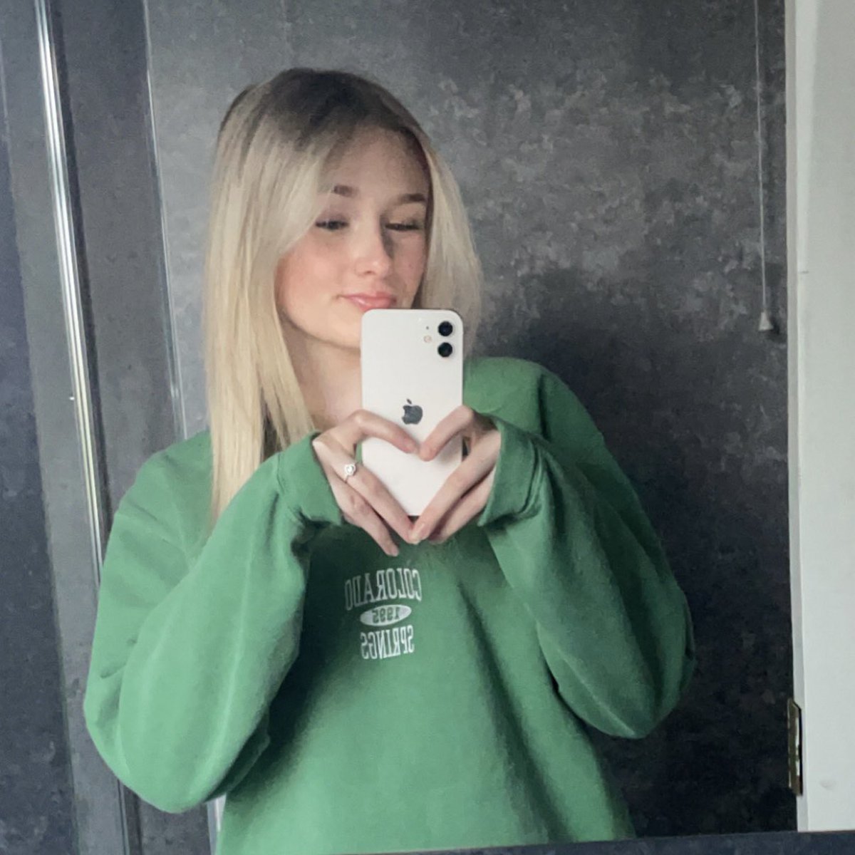 lockestpr's tweet photo. happy #HSTWTSELFIEDAY from me and my bffs <3 https://t.co/6CP5xlcQ6l