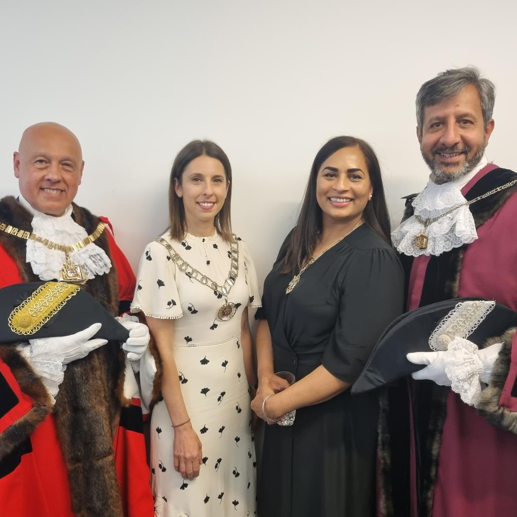 .@LBofBexley has a new Mayor - Cllr Nick O'Hare and a new Deputy Mayor @ragssandhu #civicpride