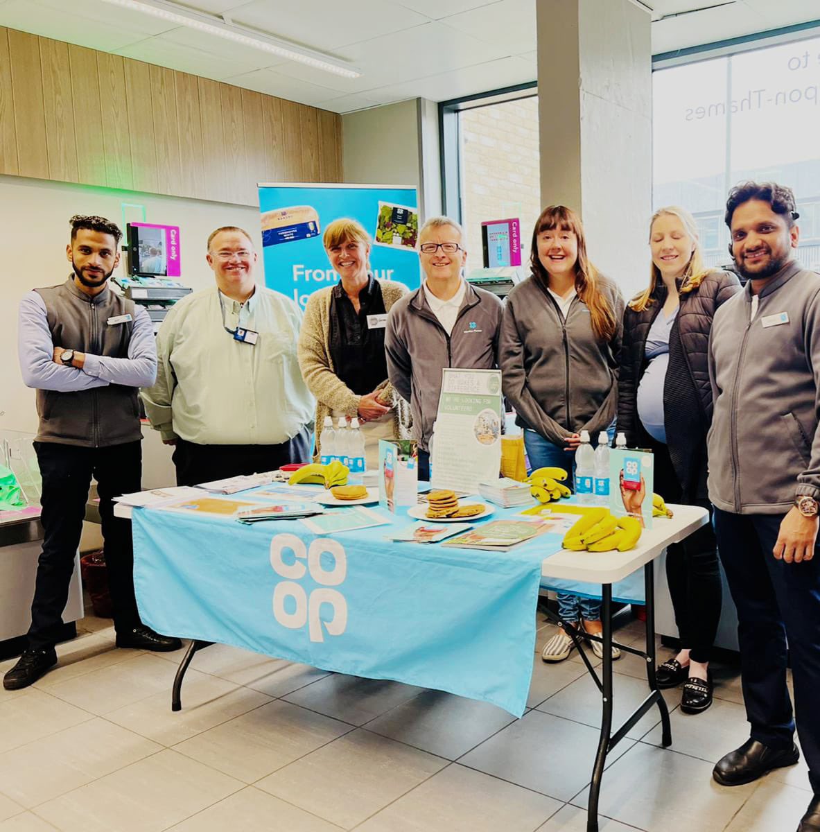 pasc2's tweet photo. A fantastic afternoon spent in @coopuk #Staines promoting our great #membership and sharing the amazing contribution our #localcauses @east_towest , #TalkingTree and #C4F #Feltham make to our community! @stejohcon 

 #ItsWhatWeDo #BeingCoop #MemberPioneer https://t.co/5RzypYenTL