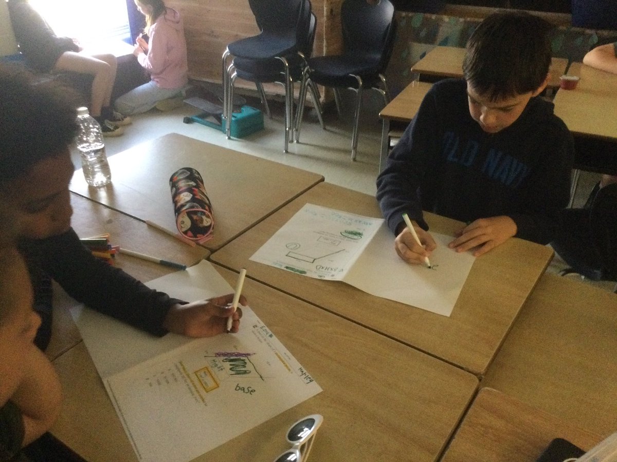 waltonsclass's tweet photo. During the partner work during action part of #3actmath @WestwoodUGDSB @ugdsb trying to figure out a plan to solve the 2 step math problem. Using #mathstrategies to make it simple &amp; how to think about math vocabulary to help share what you know on your math #onted #maths https://t.co/xiKa1lO99V