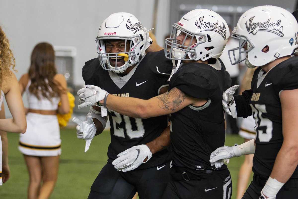 Extremely grateful and blessed to receive a scholarship offer from the Universty of Idaho. #GoVandals <a href="/RobAurich/">Coach Aurich</a>