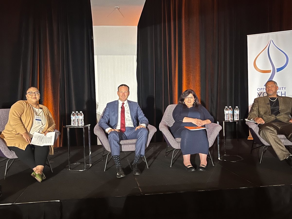 CalVolunteers's tweet image. 🗣 Huge thanks to @AspenFCS for hosting the Opportunity Youth Forum in @sfgov! 

@JoshFryday &amp;amp; the other panelists had a powerful discussion on improving outcomes in education, employment, &amp;amp; justice reform for #OpportunityYouth statewide. 🔥#AdvancingPathways