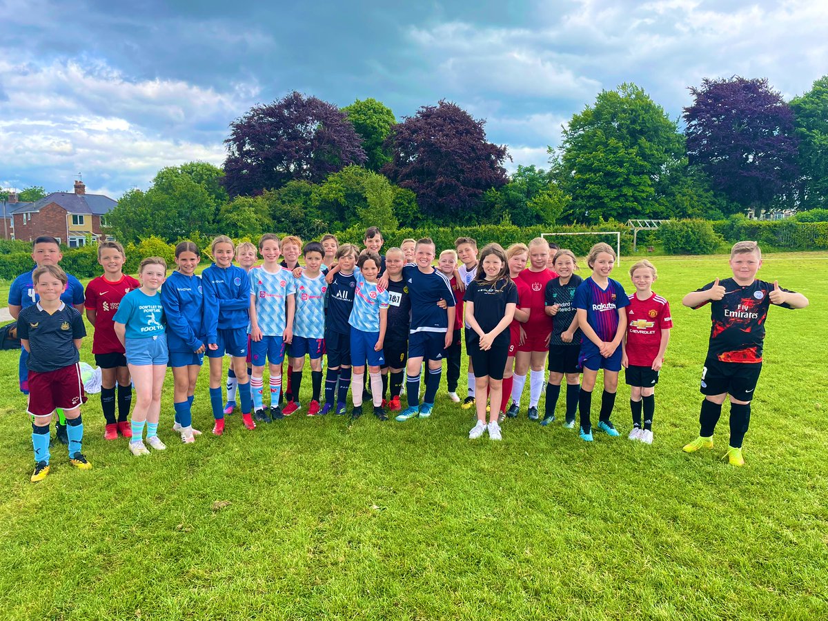 nomads_qitc's tweet photo. Great after school club with a top set of players. Well done to MOM’s Denver &amp; Brooke 

@GolftynCP #Year5Year6 #SchoolsProject #Community https://t.co/AA7KvoilYZ