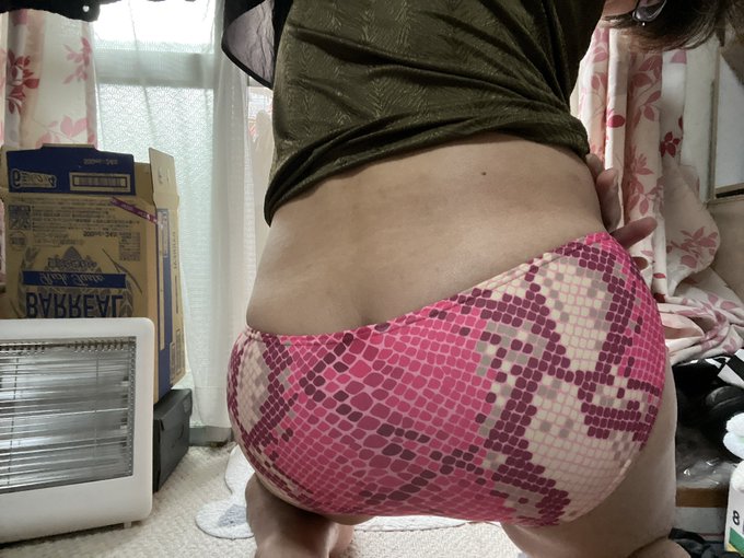 EGDEのローライズビキニMサイズ👙肌触り抜群、少し小さめ勃◯するとはみ出ますw パイソンの赤色が個人的にすごく好き🤤 #Tバック #Tバック愛好家 #Tバック男子 #Tバック好きと繋がりたい #ゲイ<a href="/tag/t%E3%83%90%E3%83%83%E3%82%AF"class="tags">#Tバック</a><a href="/tag/%E3%83%93%E3%82%AD%E3%83%8B"class="tags"><span>#ビキニ</span></a><a href="/tag/%E3%82%B2%E3%82%A4"class="tags"><span>#ゲイ</span></a><a href="/tag/%E3%83%9B%E3%83%A2"class="tags"><span>#ホモ</span></a><a href="/tag/egde"class="tags"><span>#egde</span></a><a href="/tag/%E3%83%90%E3%82%A4"class="tags"><span>#バイ</span></a><a href="/tag/t%E3%83%90%E3%83%83%E3%82%AF%E7%94%B7%E5%AD%90"class="tags"><span>#tバック男子</span></a><a href="/tag/t%E3%83%90%E3%83%83%E3%82%AF%E6%84%9B%E5%A5%BD%E5%AE%B6"class="tags"><span>#tバック愛好家</span></a><a href="/tag/t%E3%83%90%E3%83%83%E3%82%AF%E5%A5%BD%E3%81%8D%E3%81%A8%E7%B9%8B%E3%81%8C%E3%82%8A%E3%81%9F%E3%81%84"class="tags"><span>#tバック好きと繋がりたい</span></a>