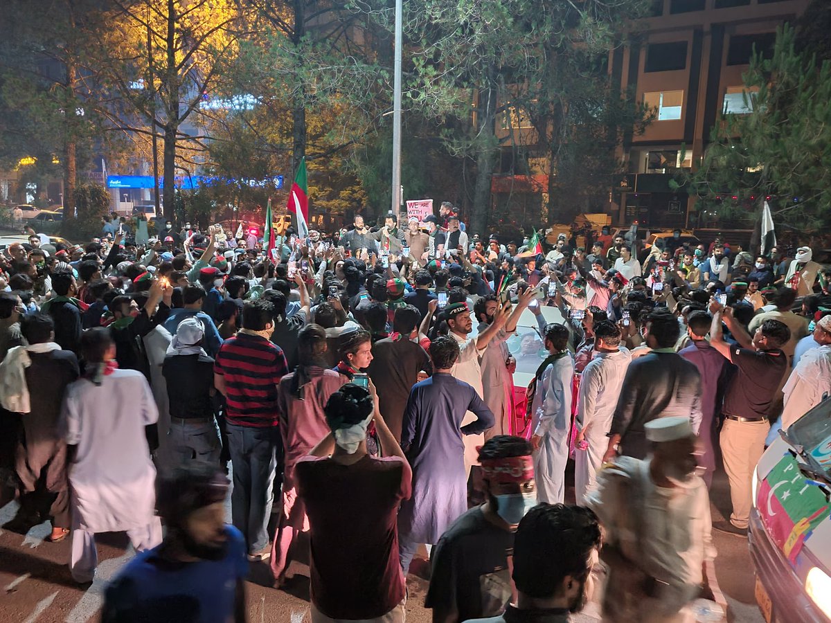 aClockworkObi's tweet photo. Scenes from the jalsa - https://t.co/xnchTXhO7e