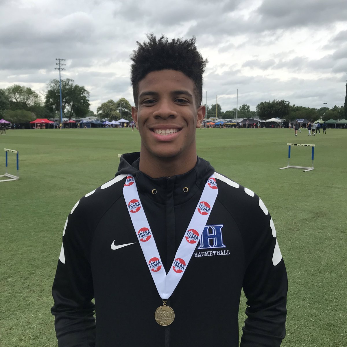 🥇STATE CHAMPION🥇

Joshua Dabney wins the state championship in discus!