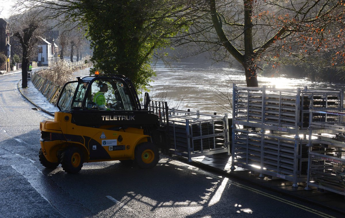 GeoBarriers's tweet photo. Our barrier supports come flat-packed, of course. 😏
#Sweden #FloodMitigation https://t.co/uT6qz6iDEW