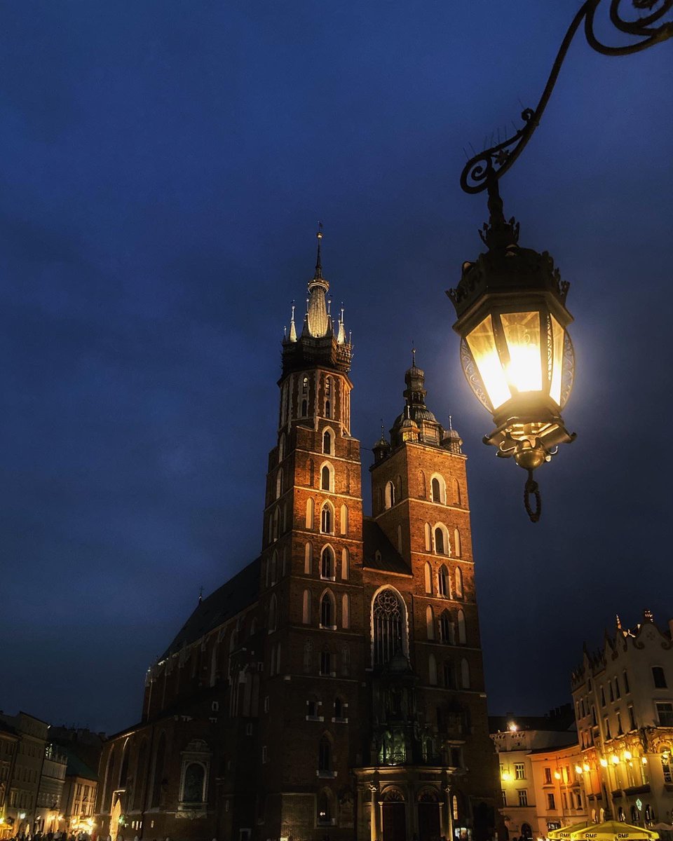 A spectacular day on foot, despite showers. 

Started at Wawel Castle, then the surviving fragments of the ghetto wall from World War II. 

Needing a lift of spirits, our favourite brewery. Finished with an Old Town walk. See you again soon #krakow Tomorrow #warsaw #poland