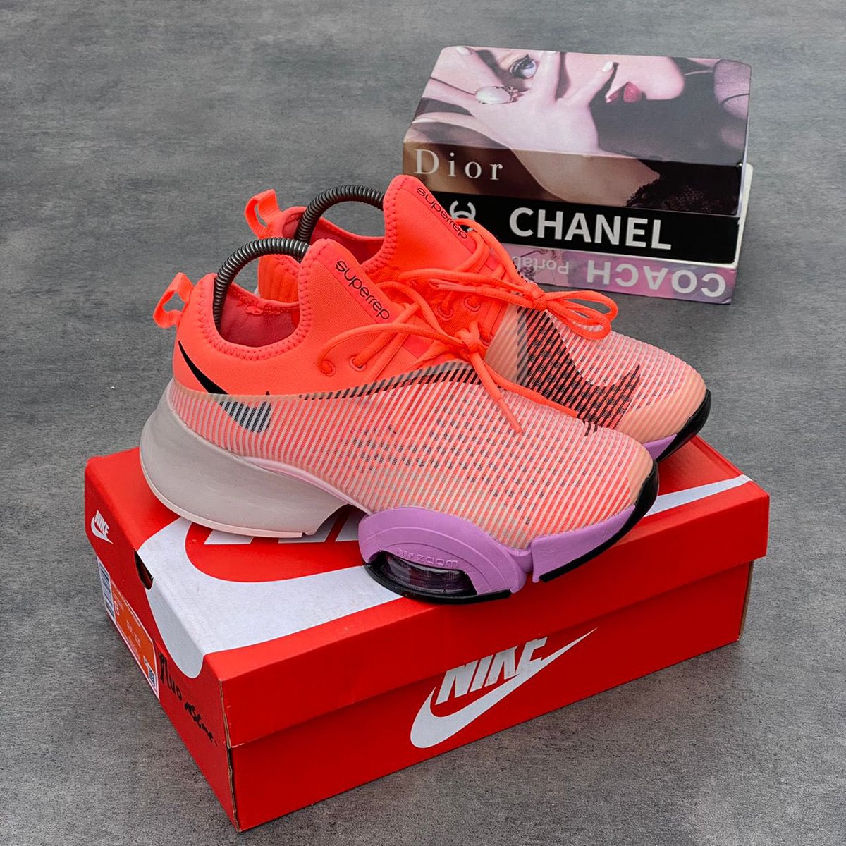 samev_n_a's tweet photo. Hi Ladies, tag 3 of your favorite guys on the TL and don’t say anything. 
You just might be lucky..
..
Ps: If someone buys, we’d offer free delivery + Original socks (worth 4,500) to the package. 
..
Isn’t this a juicy offer? All you have to do is just tag 3 dudes. https://t.co/oRsSl3lule