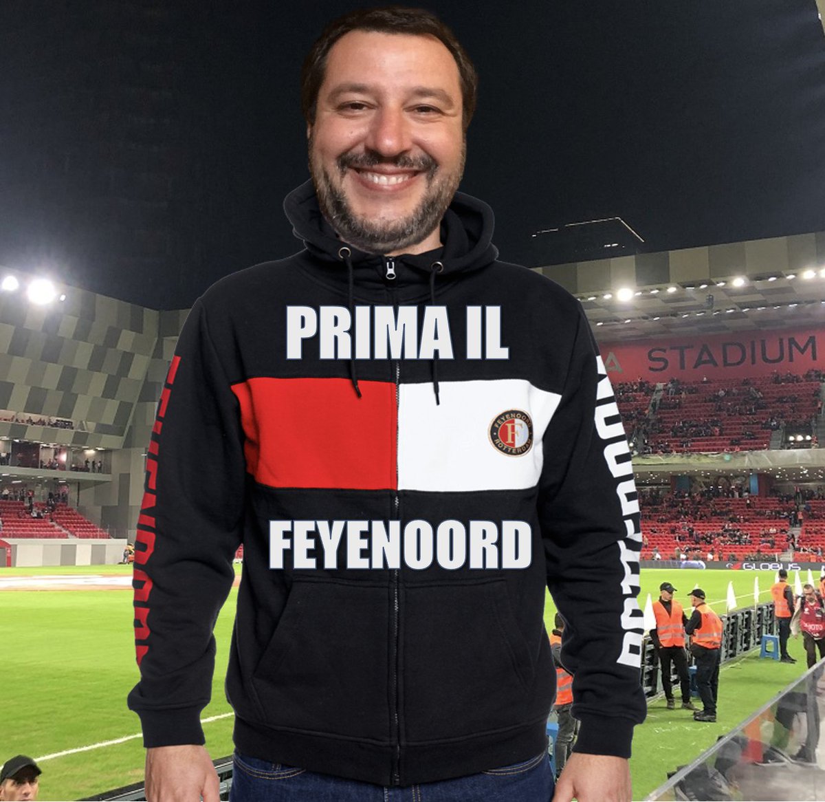 bravimabasta's tweet photo. Il segreto #romafeyenoord https://t.co/hlUNQJNgOO