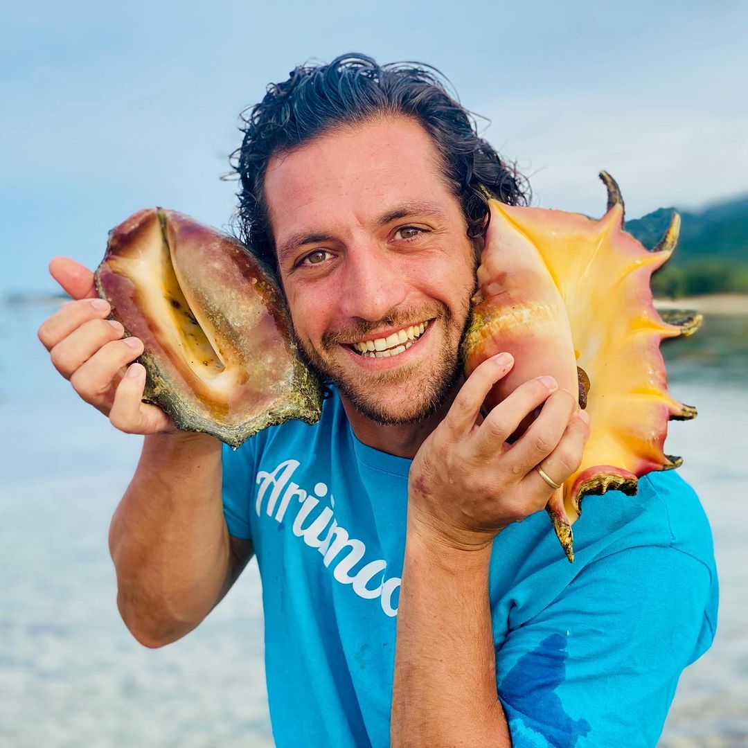 JacopoIslandWay's tweet image. Incontri sul reef ...Lambis Truncata, la conchiglia ragno!

#cookislands #reefexplorer #reefencounter #toursbylocals #ecoadventure #rarotonga

IG:ariimoana_walkabouts