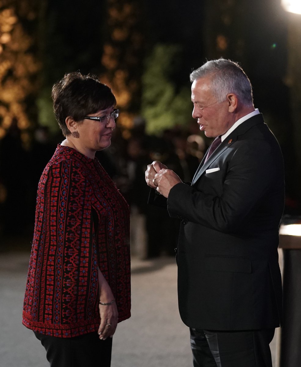 RHCJO's tweet photo. His Majesty King Abdullah II bestows medals on a number of distinguished Jordanian institutions and individuals, in appreciation of their services for the country and its people #Independence76 #Jordan https://t.co/6dS0UNNqKx