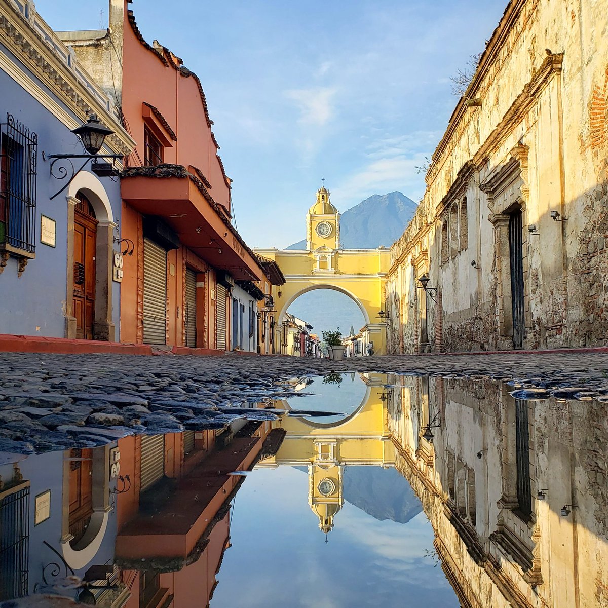 My new favorite picture of Antigua, Guatemala ❤