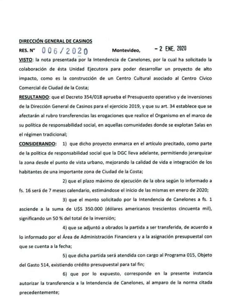 JRadiccioni's tweet photo. Los prestamistas págalos vos @OrsiYamandu; contrataste a tú amigo Javier Cha Maidana por $88.288 (ex Director General de Casinos) para devolverle el favor de los $9.416.000 que te dio casinos a la I.M.C, en enero 2020. La obra no se hizo, campaña electoral si. Ahora pagamos todos https://t.co/UWud1lIctN