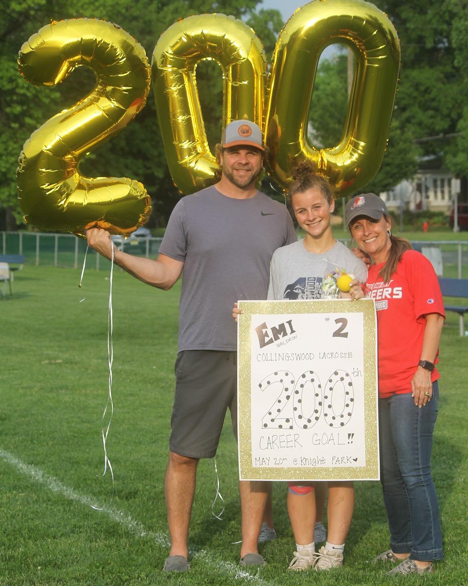 Emi Waldron tweet media