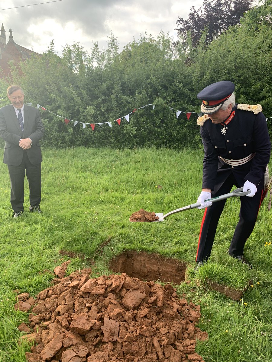 This evening marked an important event for Fillongley Guides as the Lord Lieutenant of Warwickshire helped us to bury our time Capsule as part of the Jubilee celebrations <a href="/Girlguiding/">Girlguiding</a> <a href="/GGWarwickshire/">GirlguidingWarks</a> <a href="/GirlguidingMids/">Girlguiding Midlands</a> #Guidinginaction