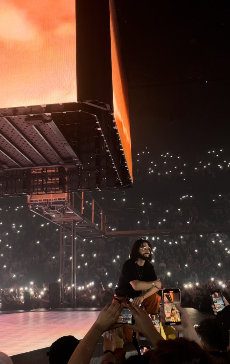 HuserMaeva's tweet photo. MERCI ❤️ @PNLMusic #PNLTOUR2022 https://t.co/6E650Nik05