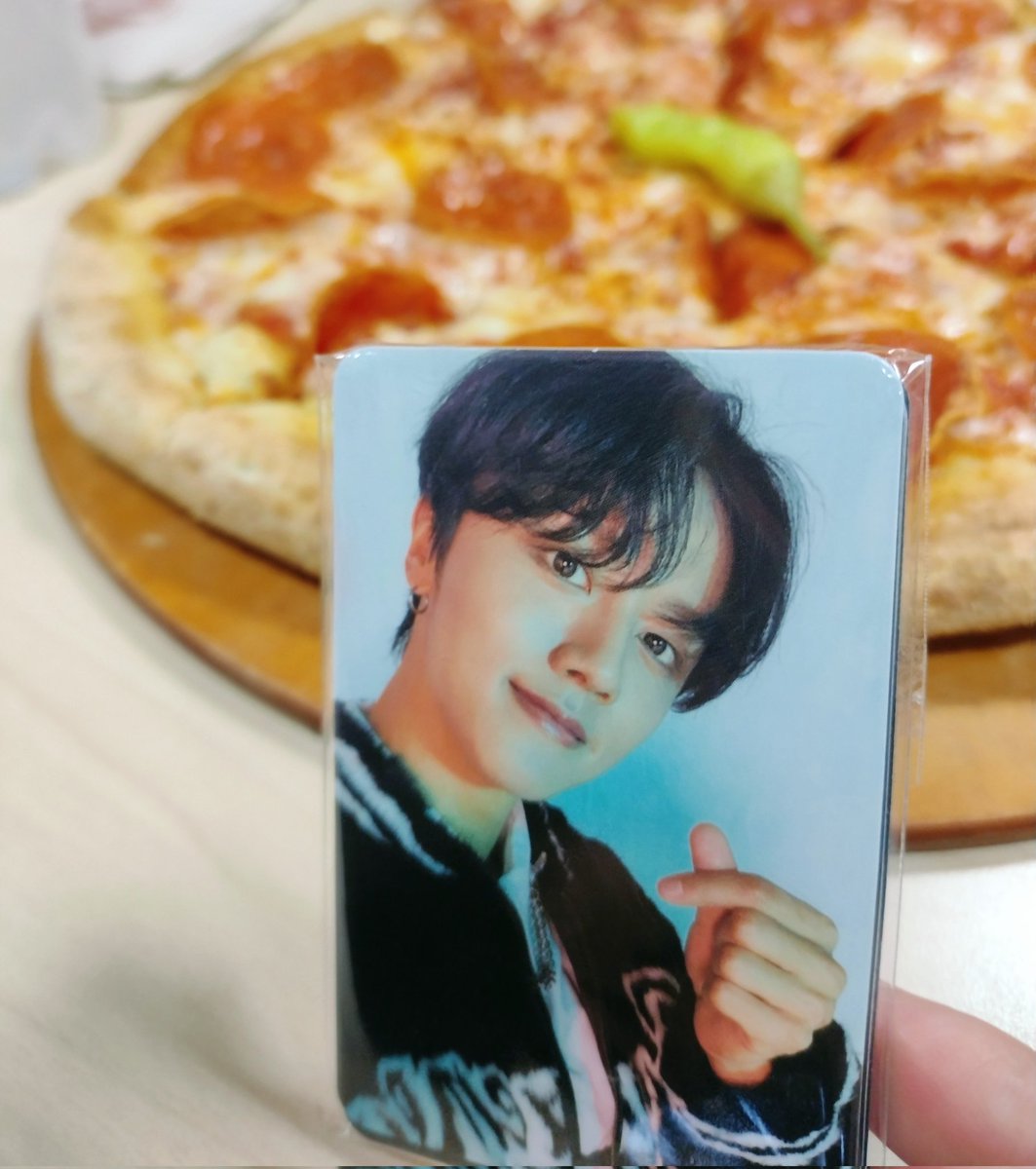 LoveNo_9's tweet photo. Feliz #FantasyPCday Fantasy!!
 #SF9 #FANTASY #에스에프나인 
@SF9official https://t.co/AxEoZ5Vgge