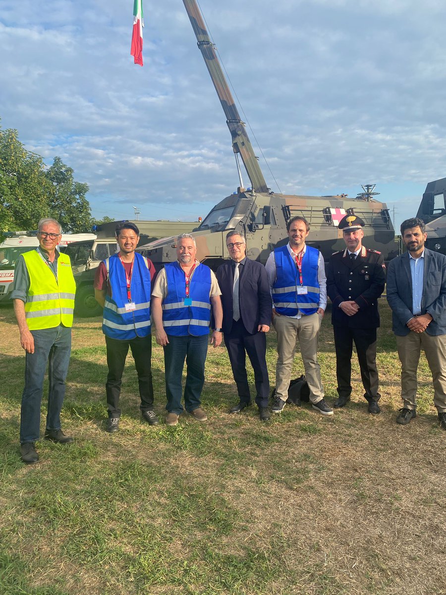 BounesV's tweet image. {Thread} 📸 Retour en image sur cet exercice de mise en situation réelle et d'application en termes de médecine d'urgence, notamment en cas de désastre humanitaire majeur
@CRIMEDIM &amp;amp; @NOFEAR_EU 
#Novara #EMDM22