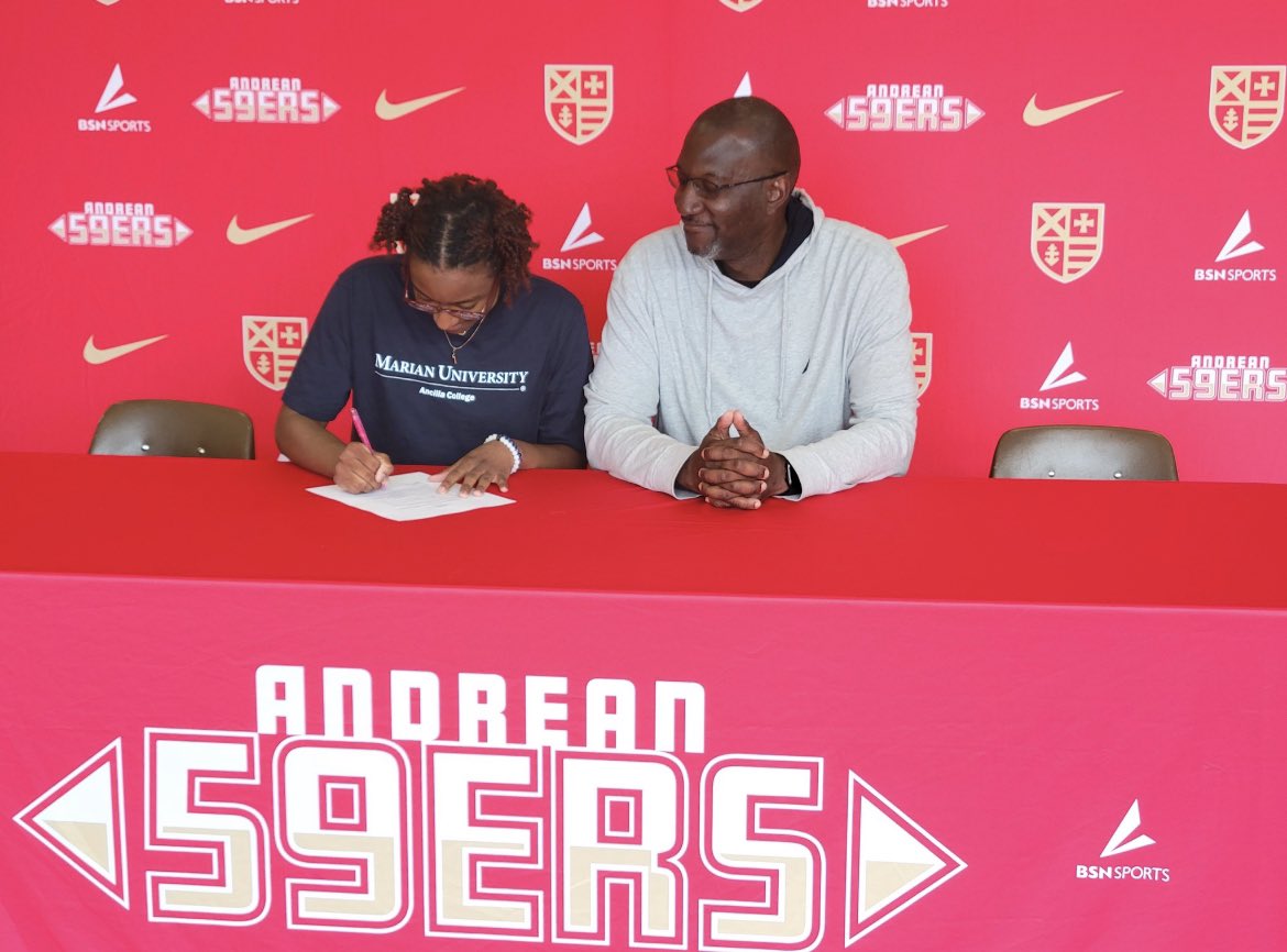 n1co1eswain's tweet photo. Beyond happy and blessed to say it’s official💙💛 @MU_AncillaWBB https://t.co/KlX8mYet4I
