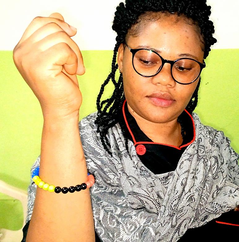PIVJET's tweet photo. #HMDay2022 Atelier de fabrication des bracelets 📿 du cycle menstruel ! Chiffres : 42 participants, 10 prototypes de bracelets, 10 serviettes hygiéniques réutilisables. 31 filles et 01 garçon.
#WeAreComited #ODD6 #100pourCentEnRègle https://t.co/nqbQ7VI8BW