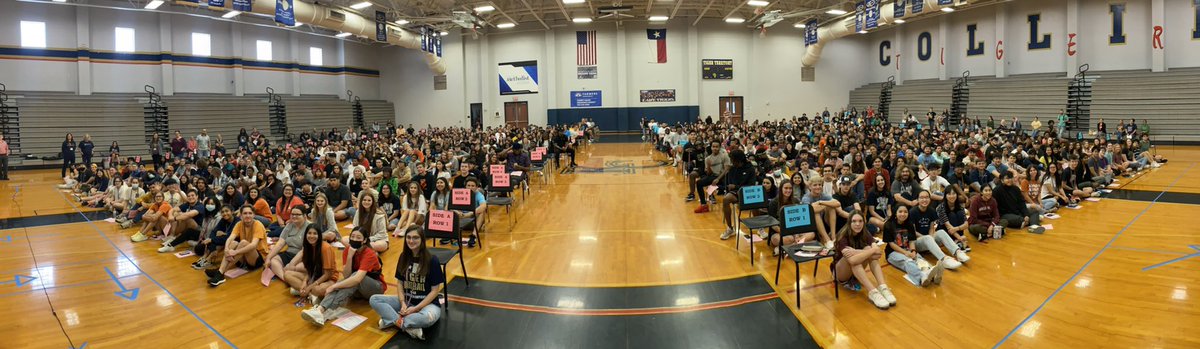 kristen_brady3's tweet photo. Final Exams ✅
Caps &amp; Gowns ✅
Cords &amp; Stoles ✅
Grad Practice ✅

Next stop..@KleinCollins 2022 Graduation tomorrow (5/26) @ 8pm!🎓🐯

For those of you who can’t be there in person, check out our live stream at https://t.co/XFVdDwJWju

We can’t wait to see you all tomorrow! ❤️🎉 https://t.co/4ZAhk0NouQ