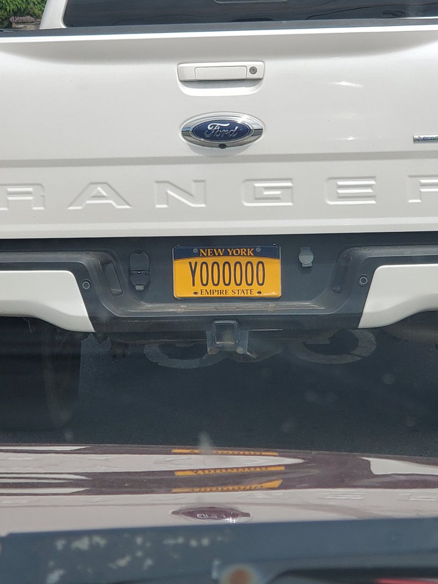 ThisMiss's tweet image. The most NY license plate.