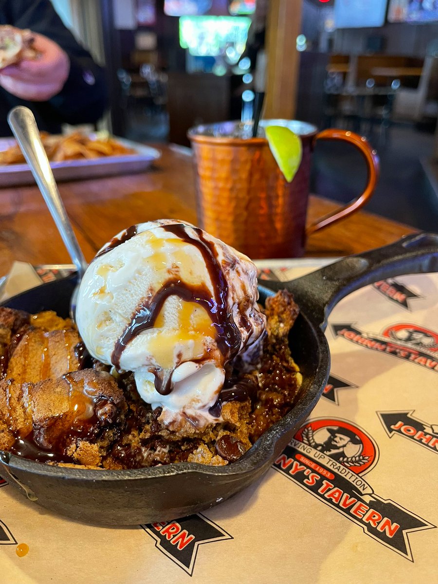 Johnny’s Tavern tweet media