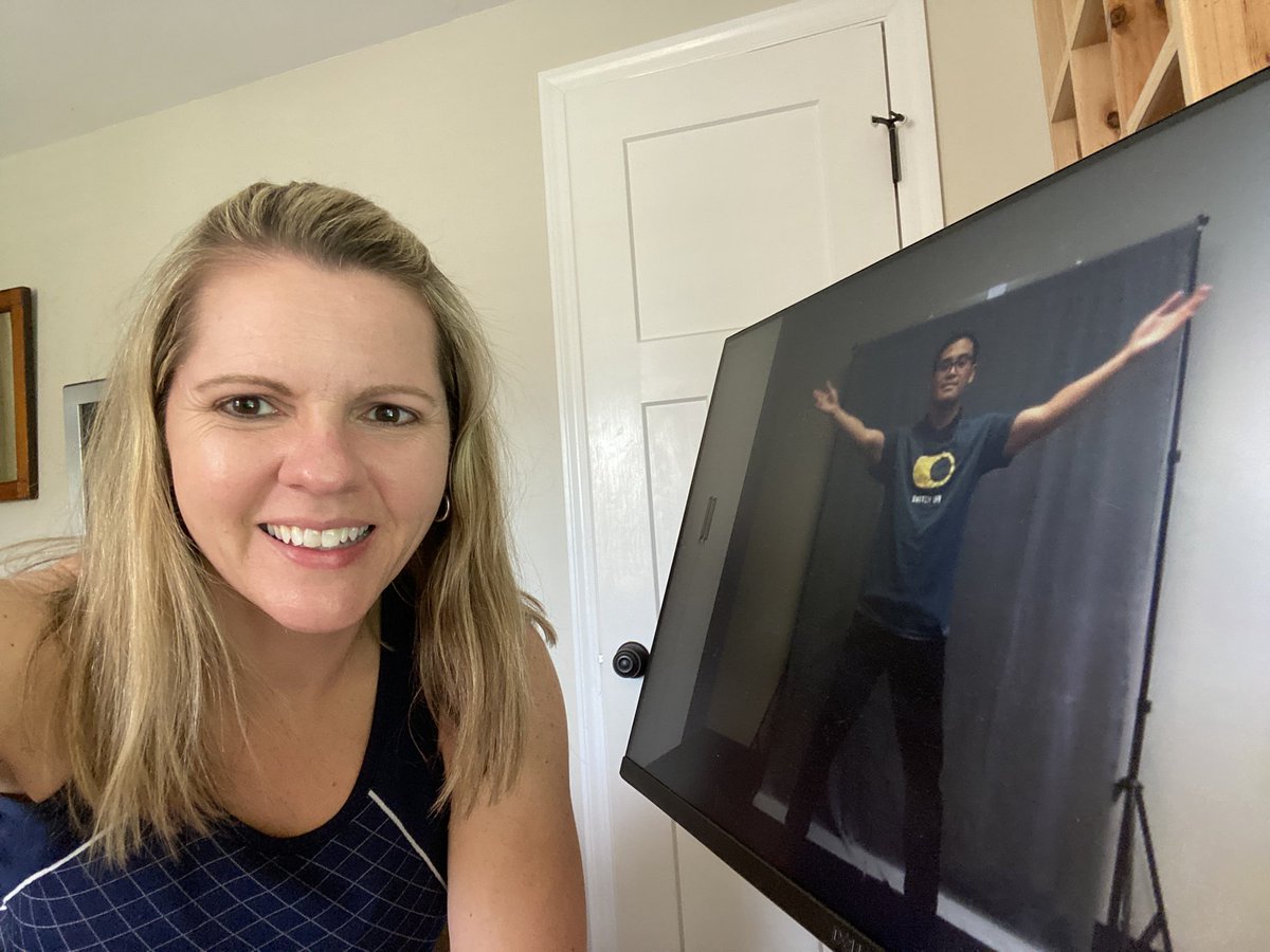 ckraemerPR's tweet photo. Thanks Cong and @crossoverhealth for my first QiGong class. During #MentalHealthMonth learning the connectedness of body motion and emotion. #Wellbeing https://t.co/0Hp15v32Pj