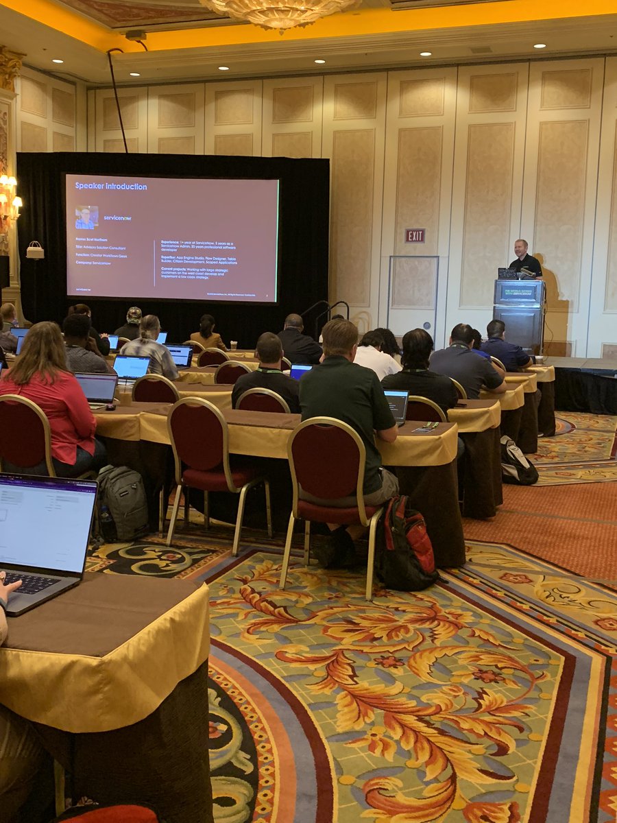 tweetgrady's tweet image. @HoundGuy delivering a magical no code automation lab at #ServiceNow  #Know22 #CreatorWorkflows
