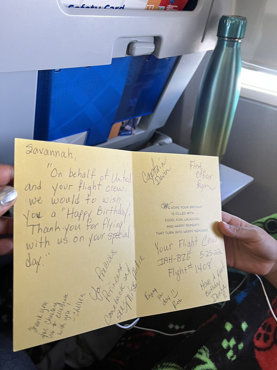 EboneeBachman's tweet photo. @united Thank you to the crew of UA flight 1408 IAH to BZE who made my daughter’s birthday special. The card and greetings from the crew made her day! https://t.co/jScFM4rWGC