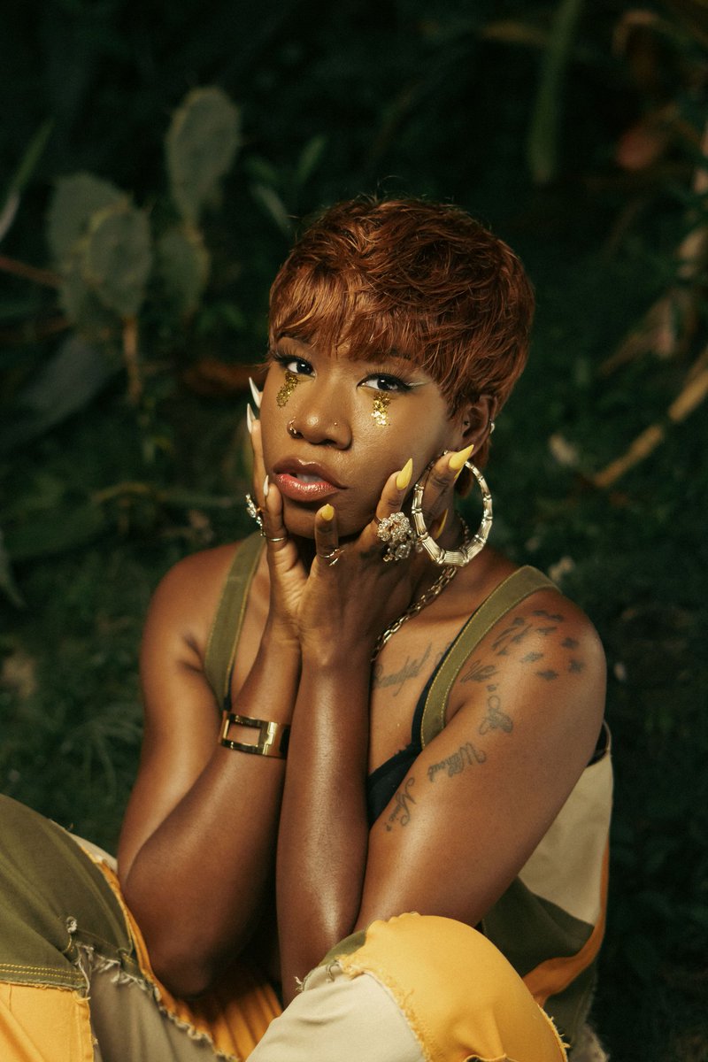 roshreignmusic's tweet photo. Golden season; tears of joy. π
πΈ: @nickiikane
Styled by: Rosh Reign
Make up: @jadiiofficial
#roshreign #Rosh #yellowbossπ
#YELLOWMASSIVE https://t.co/okTvu1Abww