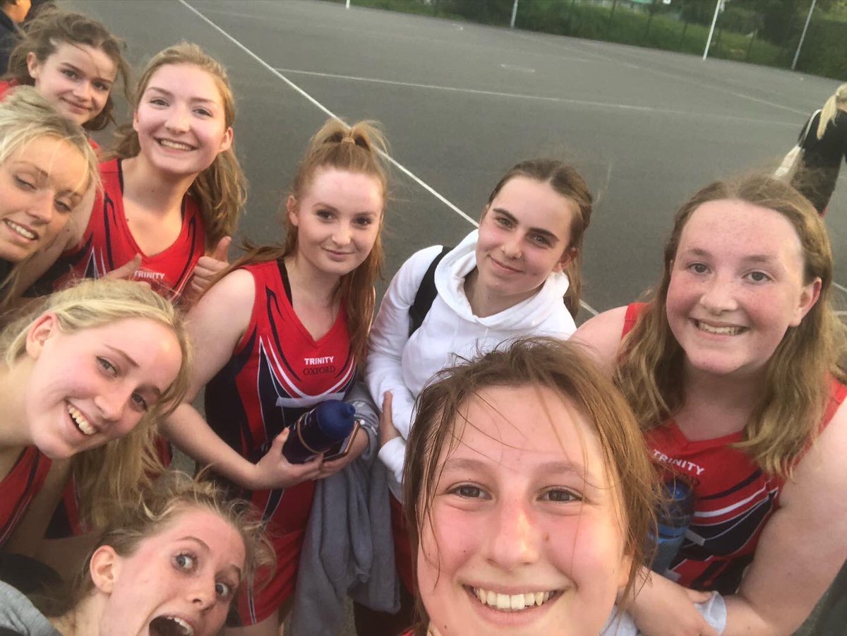 NetballTrinity's tweet image. Good first half for our div 2 team tonight. Unfortunately lost it in the second half and lost to Yarnton 33-42. Well done girls and thanks to Frankie for coaching.  POM - Coco     #netball #oxfordshirenetballleague #sports