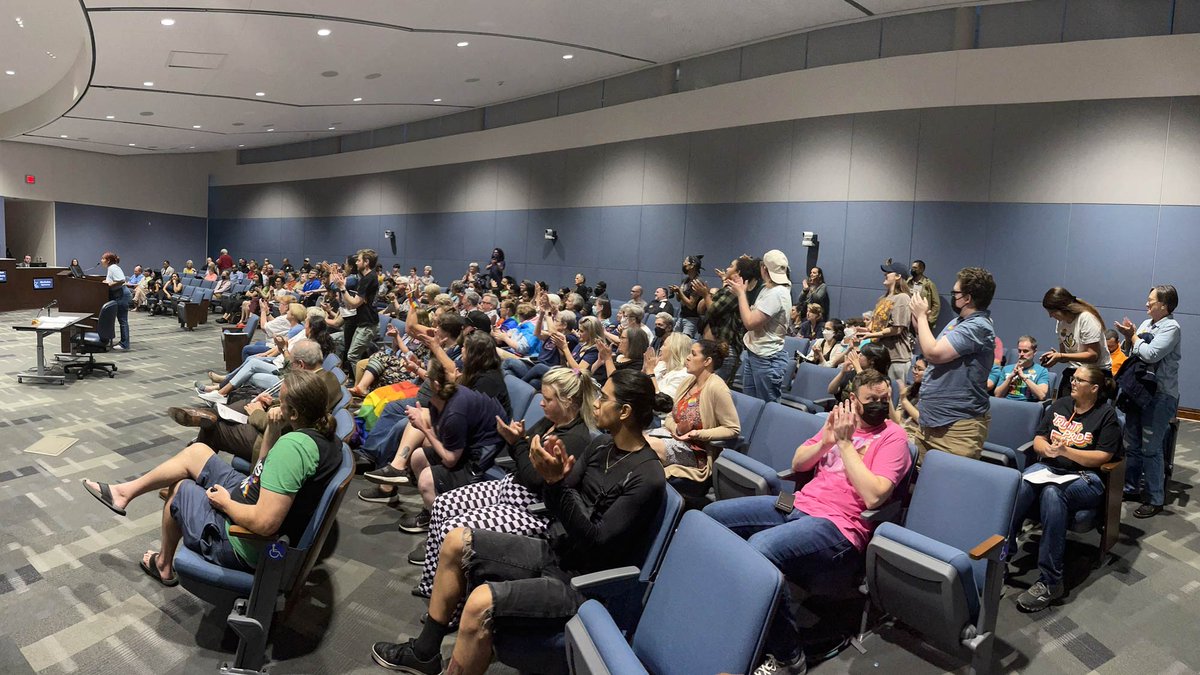 helpcentertx's tweet photo. What a great night for #Arlington and the LGBT community! Our community and its allies turned out in force last night in favor of Arlington recognizing Gay #PrideMonth and encouraging Pride Month-related activities. https://t.co/hbV35dIYPy
