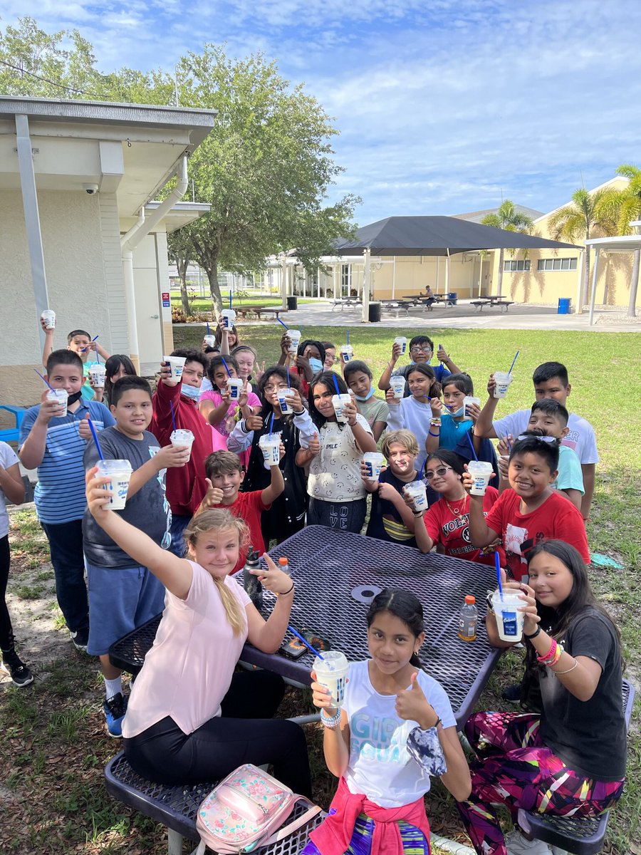 Thank you Culver’s for the sweet treat! 
#Letsummerbegin!
<a href="/LeeSchools/">School District of Lee County</a> <a href="/VillasElem/">Villas Elementary</a> <a href="/PtaVillas/">Villas Elementary PTA</a> <a href="/culvers/">Culver's Restaurants</a>