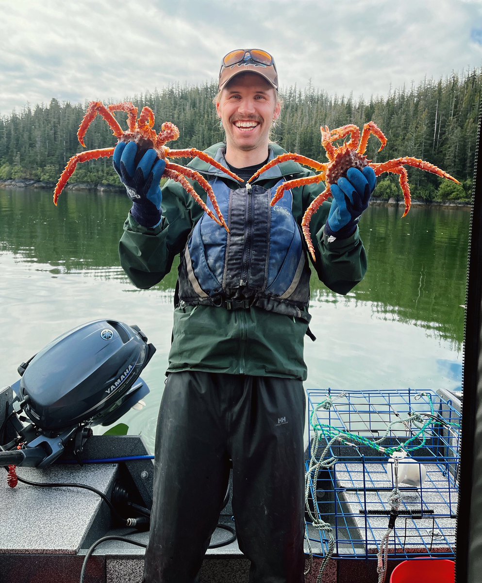 That feeling when you get your first piece of data for your PhD !! Congrats @undrwatercarter, here’s to more crab and smiling faces this field season!! 🤩🦀 #APECS #Alaska #Research #GradStudent #PhDLife #Crab #MarineBiology #MarineEcology