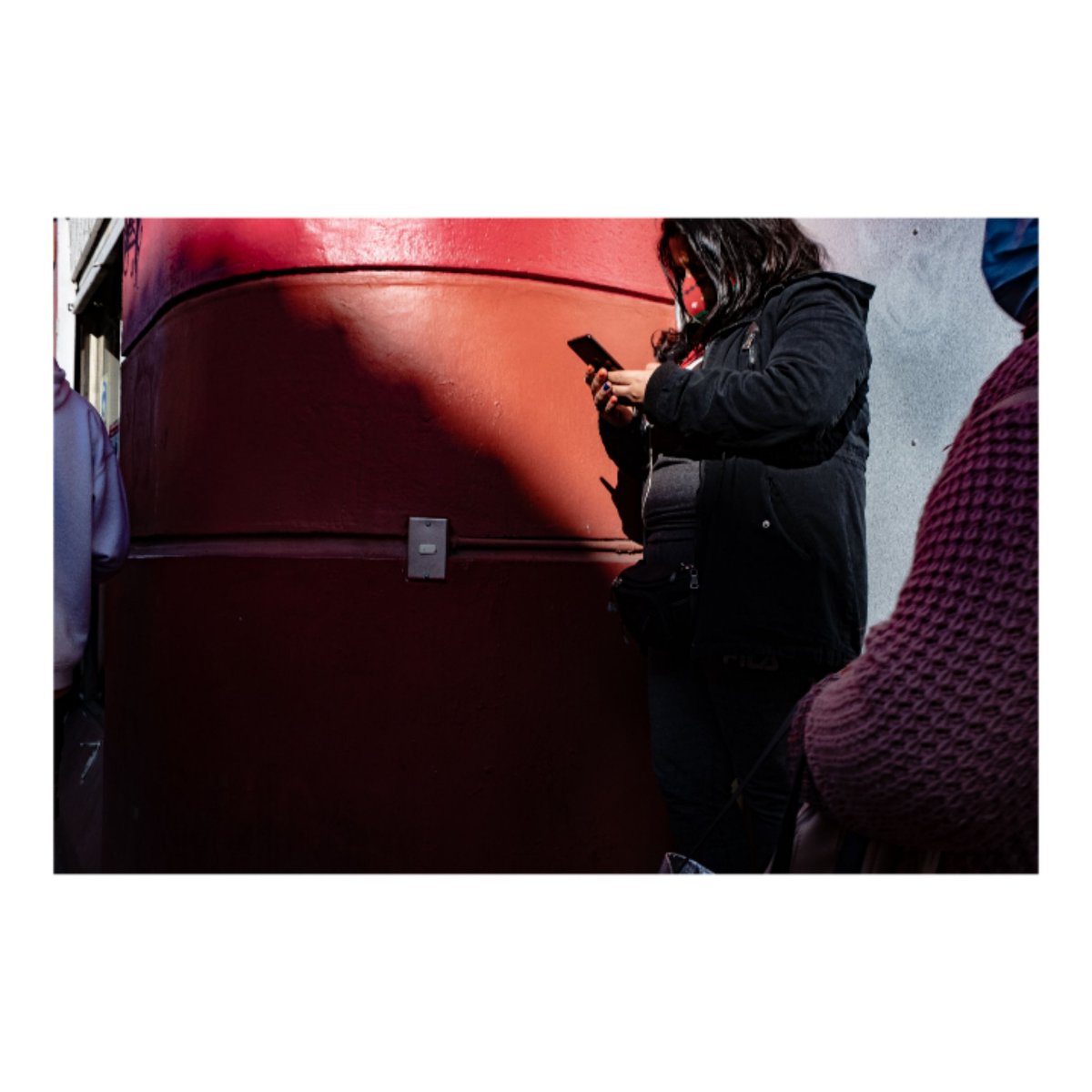 bj9white's tweet photo. Sombras

#streetphotography #fujifilm #fujifilm_xseries #streetphotographer 
#fotografia #foto #zonlai22mm
#f8 https://t.co/fSnwFWbNBb