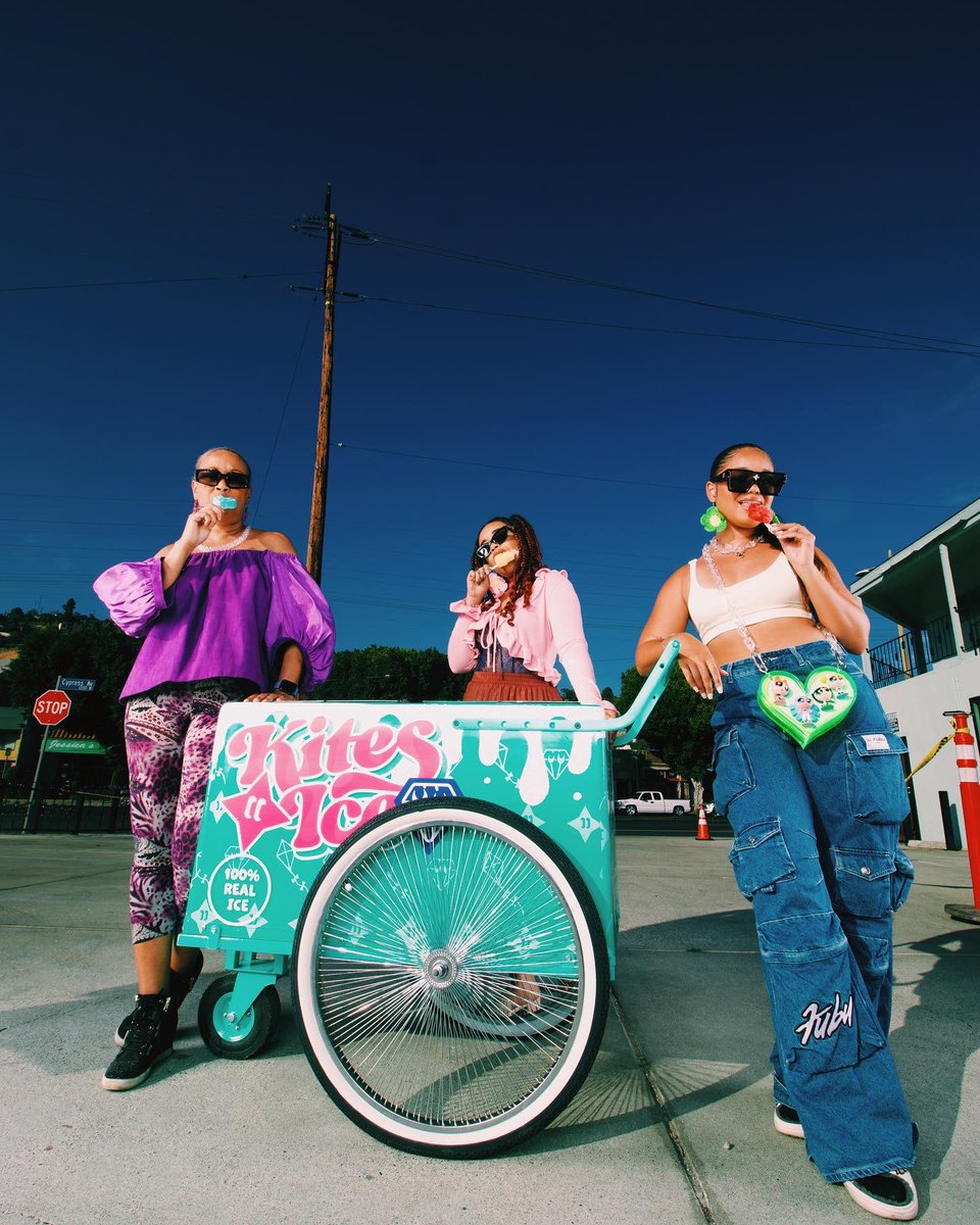 kristopher kites. tweet media