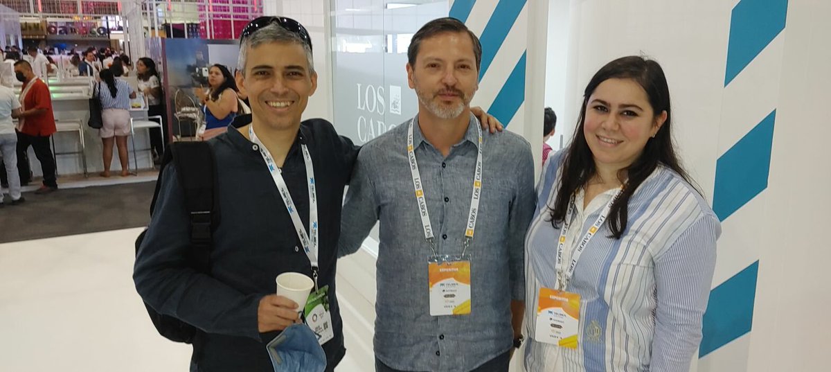 TorreyaConsulta's tweet photo. El director general de @TorreyaConsulta @DrCCVM en el #TianguisTuristico2022 con @Responda de @LosCabosTourism @VisitaLosCabos 👇 https://t.co/g0eWEivaz0