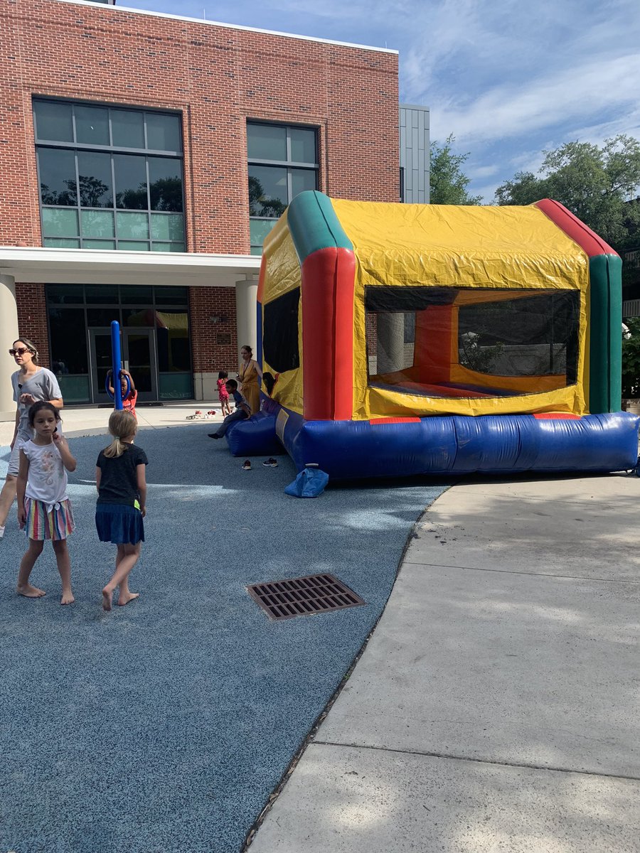 dottiebdaehm's tweet photo. Jump Day was so much fun today at Memminger Elementary!! @MemmingerElem  @CherieWash @kwilliman12 @sspencer21 https://t.co/fzp9e7wBLD