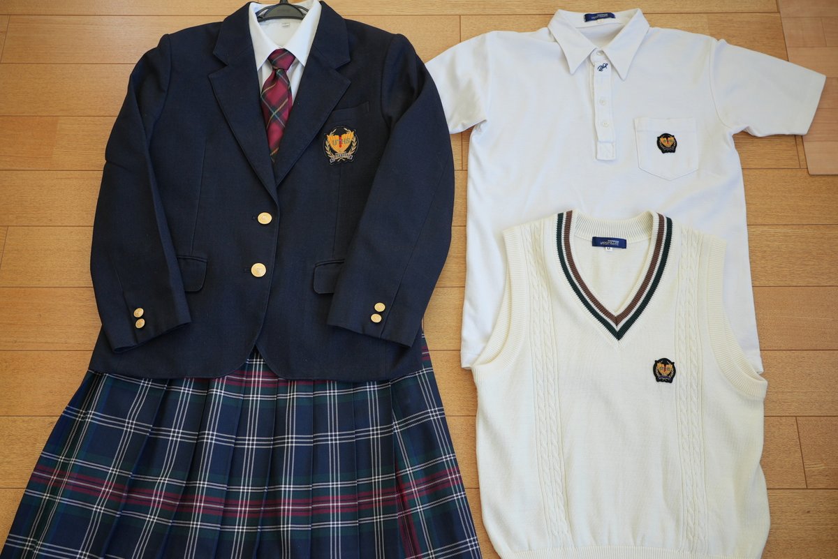 沖縄県立浦添工業高校の制服セットを買い取らせて頂きました！スカート