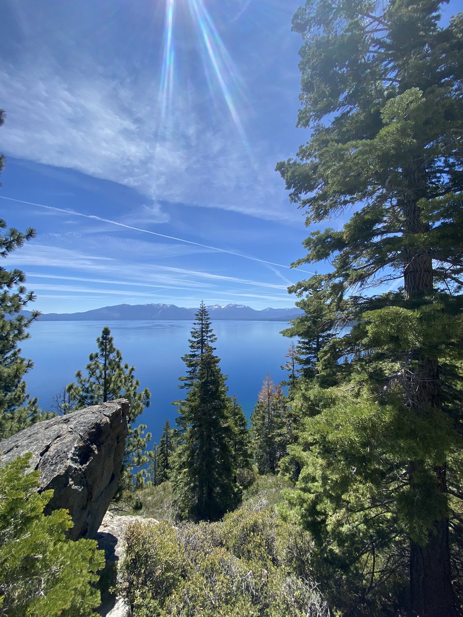 StacyPokrywka's tweet photo. #laketahoe might be the most ridiculously gorgeous place I’ve ever seen 😍😍😍
#sandharbor #beautiful #laketahoe #rubicontrail #sup https://t.co/ICLkRceV0P