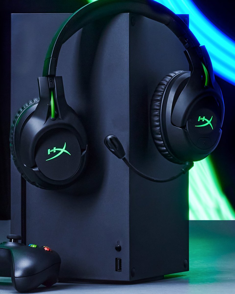 HyperX's tweet photo. which is your fave console? 🤔

 ❤ LIKE for Xbox        🔁 RT for PS5 https://t.co/SyJGuec8RU